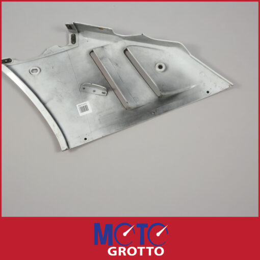 Suzuki GSXR400 GK76A () Right Mid Fairing Panel - Image 6