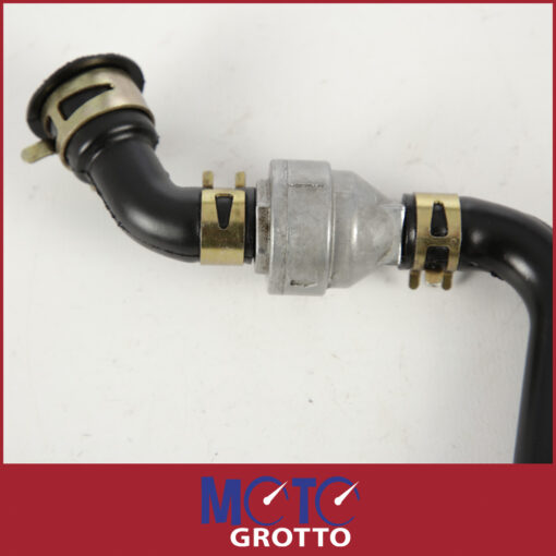 Breather valve and pipes for Kawasaki ZX9R (B1-B4 94-97) , ZXR750 (L1-L3 93-95) - Image 3