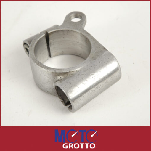 Kawasaki ZXR400L (L1-L9 91-99) Right Handle Bar Clamp - Image 2