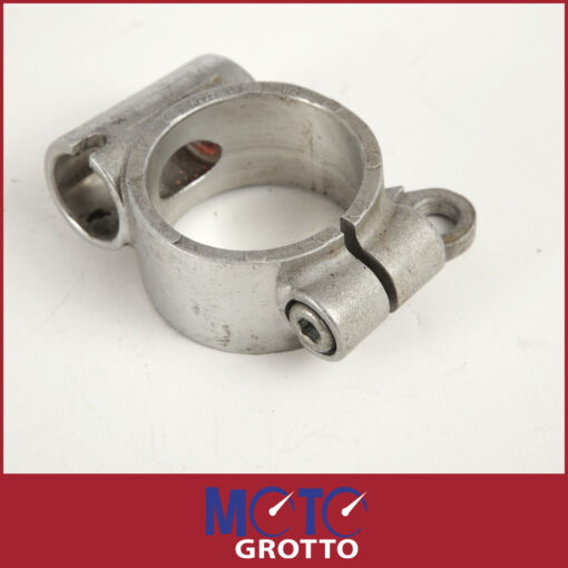 Kawasaki ZXR400L (L1-L9 91-99) Right Handle Bar Clamp - Image 5