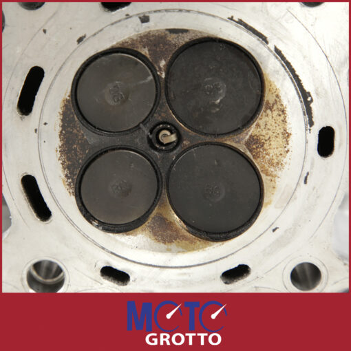 Honda VFR800FI (98-01) Front Cylinder Head With Valves And Cam Caps - Image 10