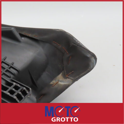 Yamaha  YZFR125 (13) Riders Seat - Image 8