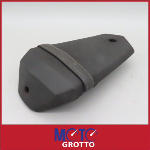 Yamaha YZFR125 (13) Pillion / Rear Seat - Image 3