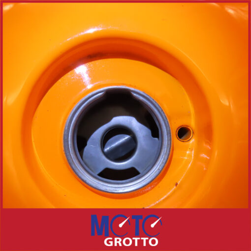 Honda CBR125R  Fuel Tank - Image 9