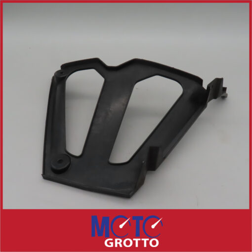 Front Centre Fairing for Suzuki GSXR750 K4 (04) , GSXR750 K5 (05) , GSXR600 K4 (04) , GSXR600 K5 (05) - Image 3