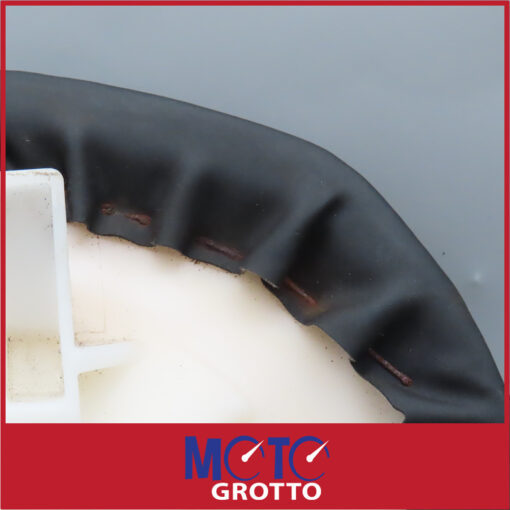 Pillion / Riders Seat for Suzuki GSXR750 K4 (04) , GSXR750 K5 (05) , GSXR600 K4 (04) , GSXR600 K5 (05) - Image 7