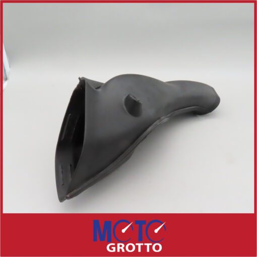 RH Air Duct for Suzuki GSXR750 K4 (04) , GSXR750 K5 (05) - Image 2