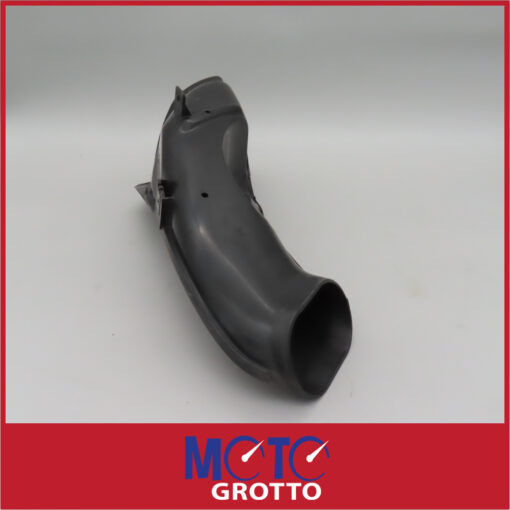 RH Air Duct for Suzuki GSXR750 K4 (04) , GSXR750 K5 (05) - Image 4