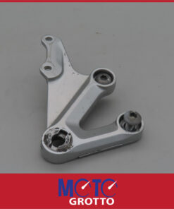 Suzuki GSXR750 K4 K5 (04-05) Right Hand Front Footrest Hanger