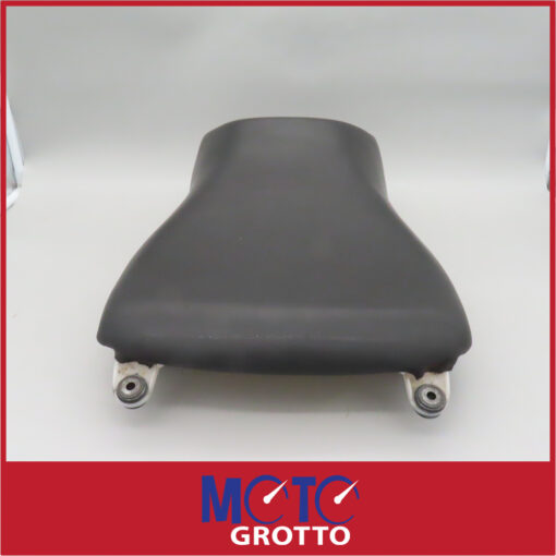 Honda CBF125  Riders Seat - Image 3
