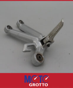 Right Hand Pillion Footrest and Hanger for Suzuki GSXR750  K4 (04) , GSXR750  K5 (05)