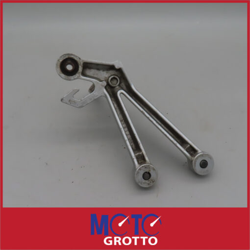 Right Hand Pillion Footrest and Hanger for Suzuki GSXR750  K4 (04) , GSXR750  K5 (05) - Image 3