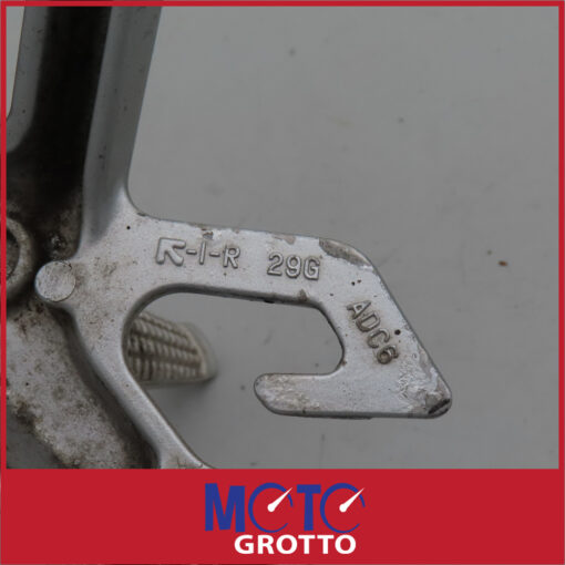 Right Hand Pillion Footrest and Hanger for Suzuki GSXR750  K4 (04) , GSXR750  K5 (05) - Image 5