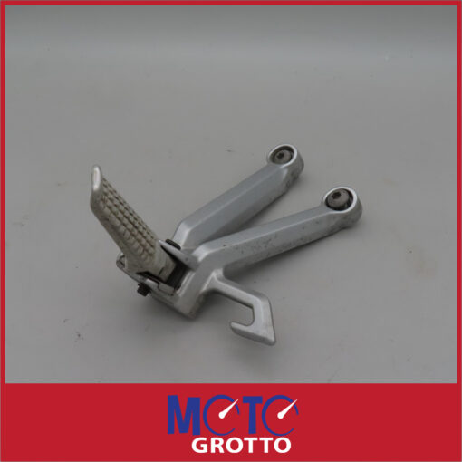 Left Hand Pillion Footrest and Hanger for Suzuki GSXR750 K4 (04) , GSXR750 K5 (05) - Image 3