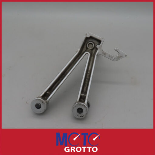 Left Hand Pillion Footrest and Hanger for Suzuki GSXR750 K4 (04) , GSXR750 K5 (05) - Image 4