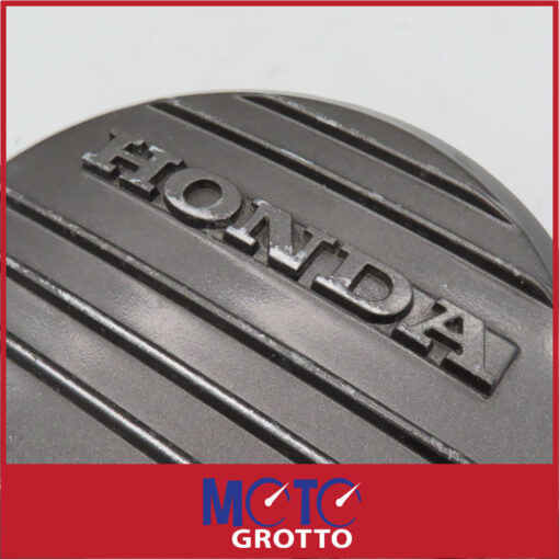 Honda VFR400R  NC30  Flywheel / Magneto / Stator Cover - Image 5
