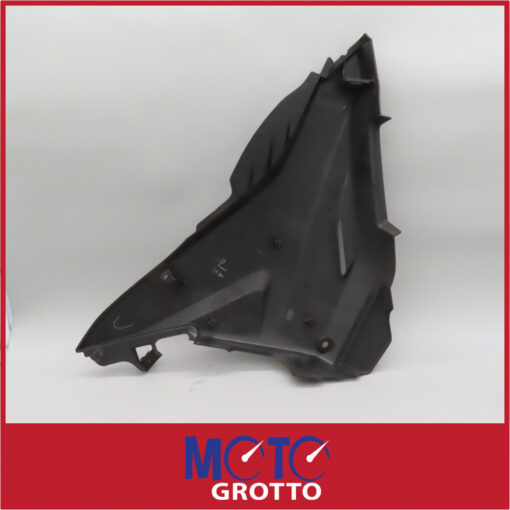 Honda CBF125  Right Hand Side Cover - Image 4