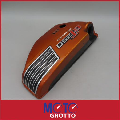 Suzuki GT250  Oil Tank Cover / Frame Cover - Image 5