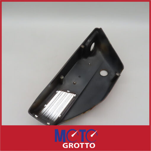 Suzuki GT250  Oil Tank Cover / Frame Cover - Image 8