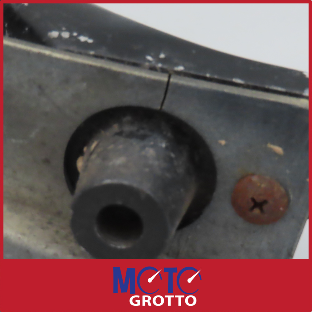 Kawasaki GPZ550 Uni-Trak Rear Tail Piece / Seat Cowl - Image 8