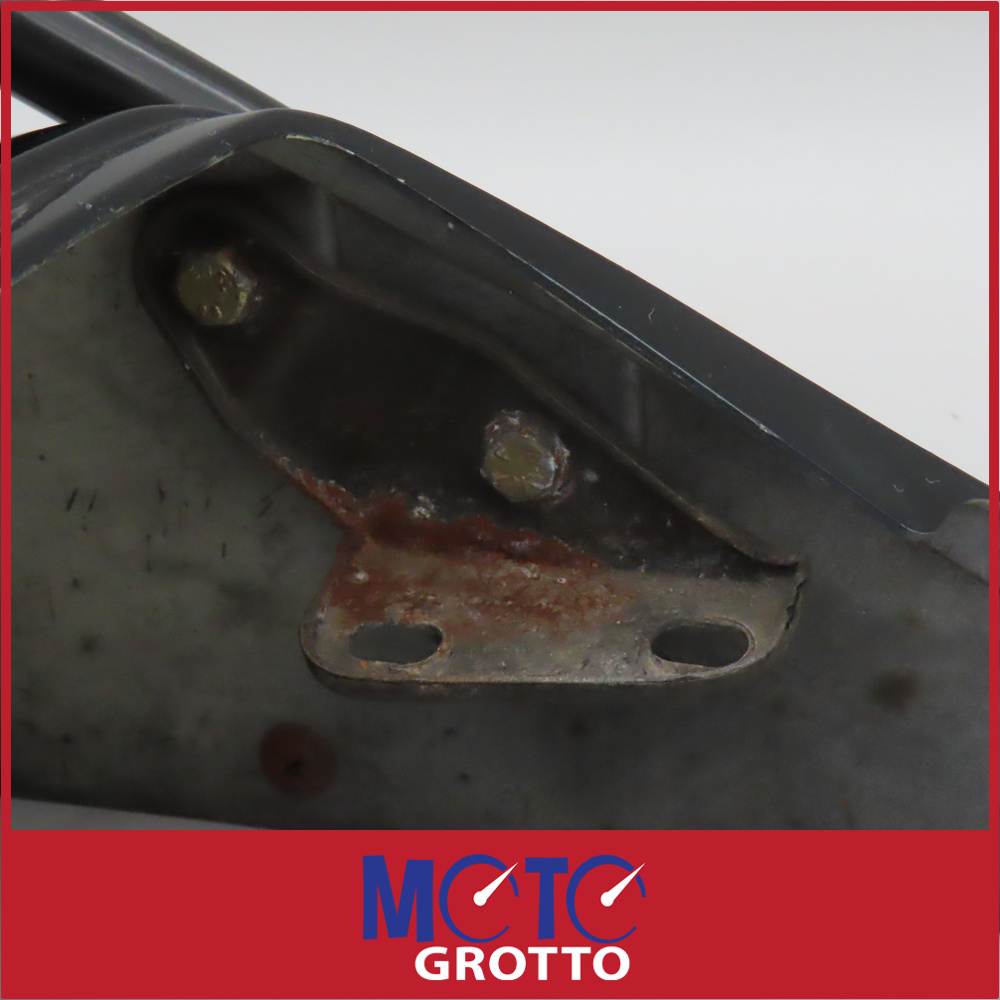 Kawasaki GPZ550 Uni-Trak Rear Tail Piece / Seat Cowl - Image 11