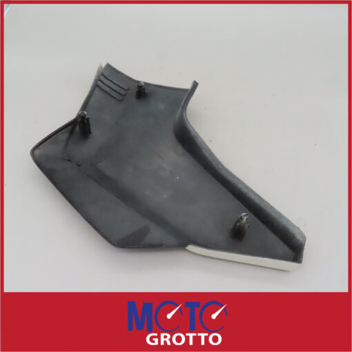 Suzuki  GSX250 E  Left Hand Side Panel / Frame Cover - Image 5