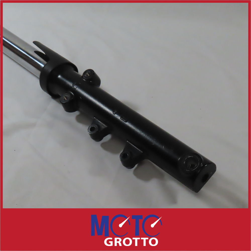 Triumph Bonneville SE T100 EFI Pair Of Front Fork Legs - Image 3