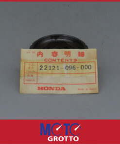 Alternative view of Clutch Centre for Honda C90 K1  , C90 M1  , C90 K2) , ST90 Trailsport (73-75) , ATC90