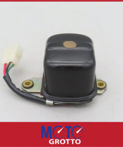 Alternative view of Voltage Regulator Assembly for Suzuki GT185 (73-77) , TC185 (74-77)