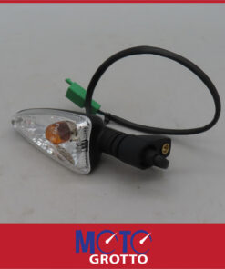Yamaha YZFR125 (08) Front Indicator / Flasher Assembly - Image 4