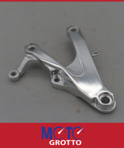Yamaha YZF R6 (99-02) Right Hand Footrest Bracket - Image 3