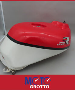 Suzuki GSXR750 Sling Shot  Fuel Tank - Image 4