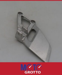 Honda CBR600 F2  Left Hand Footrest Hanger - Image 3