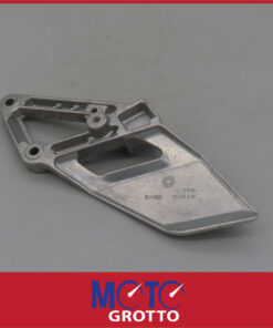Honda CBR600 F2  Left Hand Footrest Hanger - Image 4