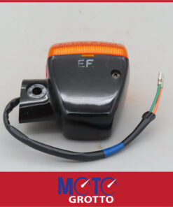 Honda VFR750R RC30 (88) Front Left Indicator / Turn Signal - Image 5